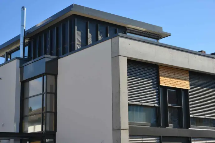 Schwarzdecker in Kufstein & Flachdach-Lösungen